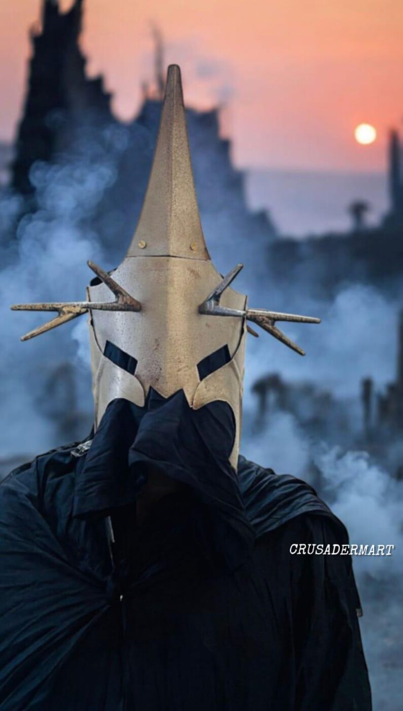 Nazgul Ringwraith Witch-King Cosplay Armor Costume Set – Medieval Dark Lord Halloween Costume with Black Cloak & Spiked Helmet